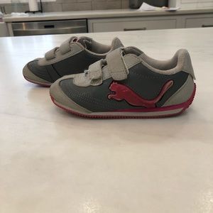 Puma girls sneakers